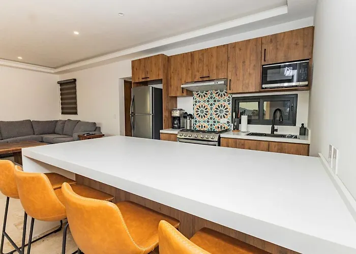 Beautiful With A View Of The Arch Apartment