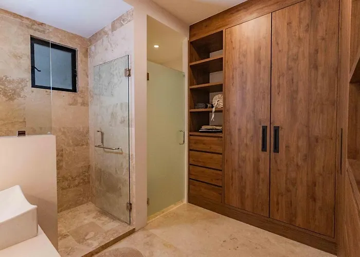 Beautiful With A View Of The Arch Apartment *